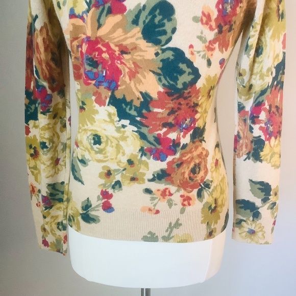 NEW Talbots 100% Cashmere Floral Button Down Cardigan S - Picture 8 of 10